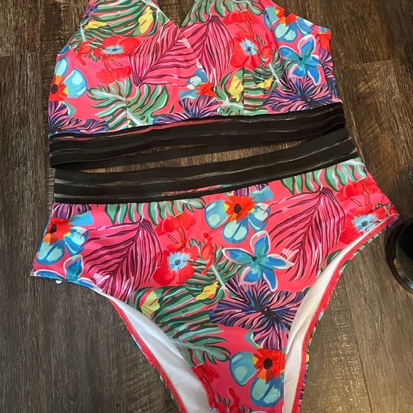Sexy Ladies Oversized Beachwear Bikini Swimsuit Split Soft Bikini size 2XL - Picture 2 of 2